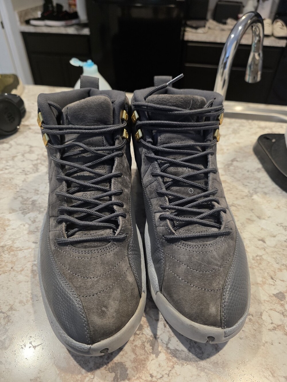 Air Jordan 12 Reto Dark Grey Suede Mens Size 11.5
